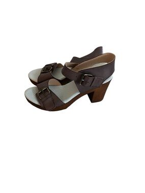 Ericmichaels Women's Brown Leather Buckle Block Heel Sandals size 38 or 7.5-8